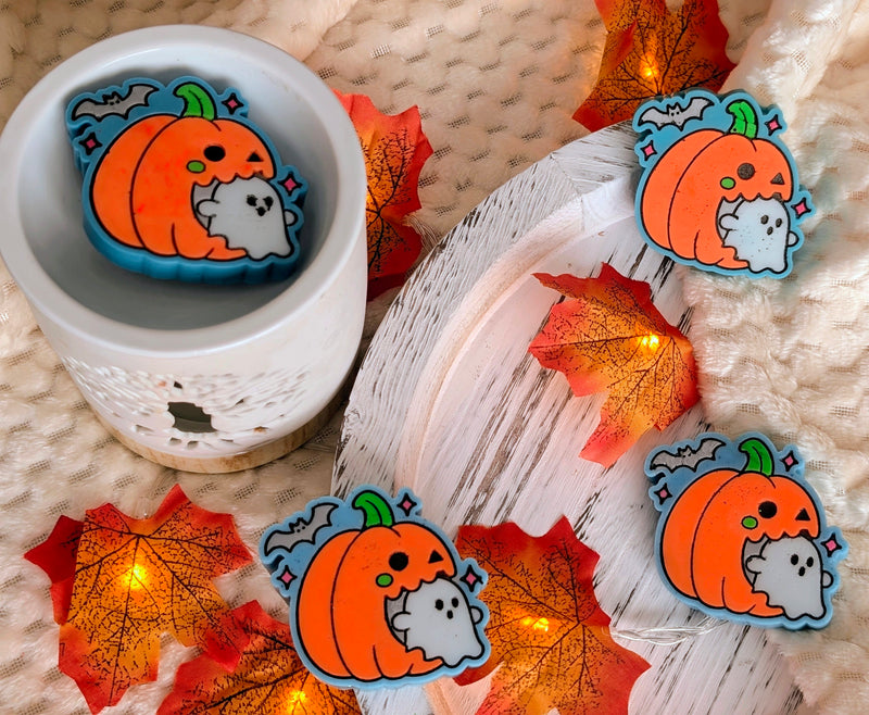 Pomegranate & Red Apple – Pumpkin Eating Ghost Wax Melt