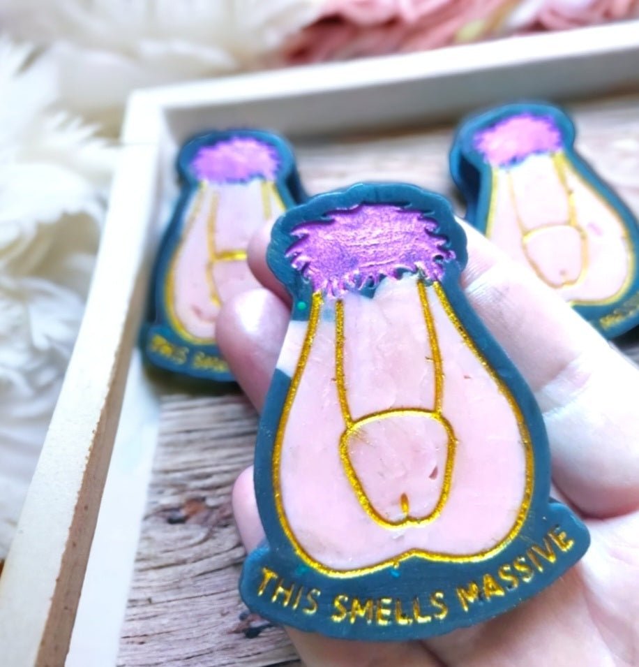 'It Smells Massive' Bitter Peach - Roody Wax Melt - avarosearomas