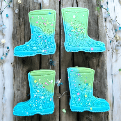 Puddles & Cuddles - Wellington Wax Melt - avarosearomas