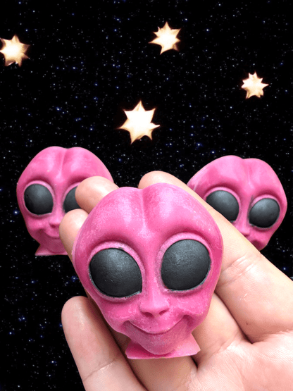 Ruby Razzberry - Alien Wax Melt - avarosearomas